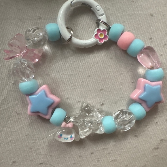 Phone charm - Picture 1 of 2